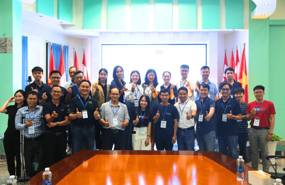 qvic-2024-cung-top10-den-tham-dai-ban-doanh-mylan-group